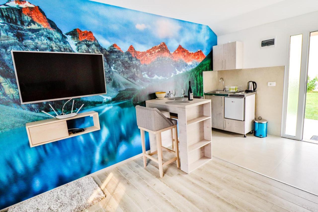 Simo Apartments Airport พอดโกริกา ภายนอก รูปภาพ