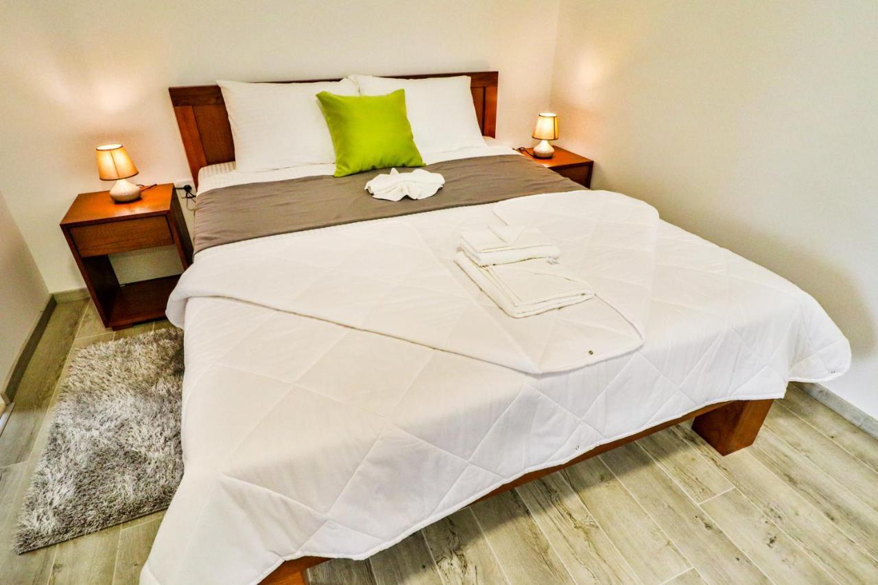 Simo Apartments Airport พอดโกริกา ภายนอก รูปภาพ